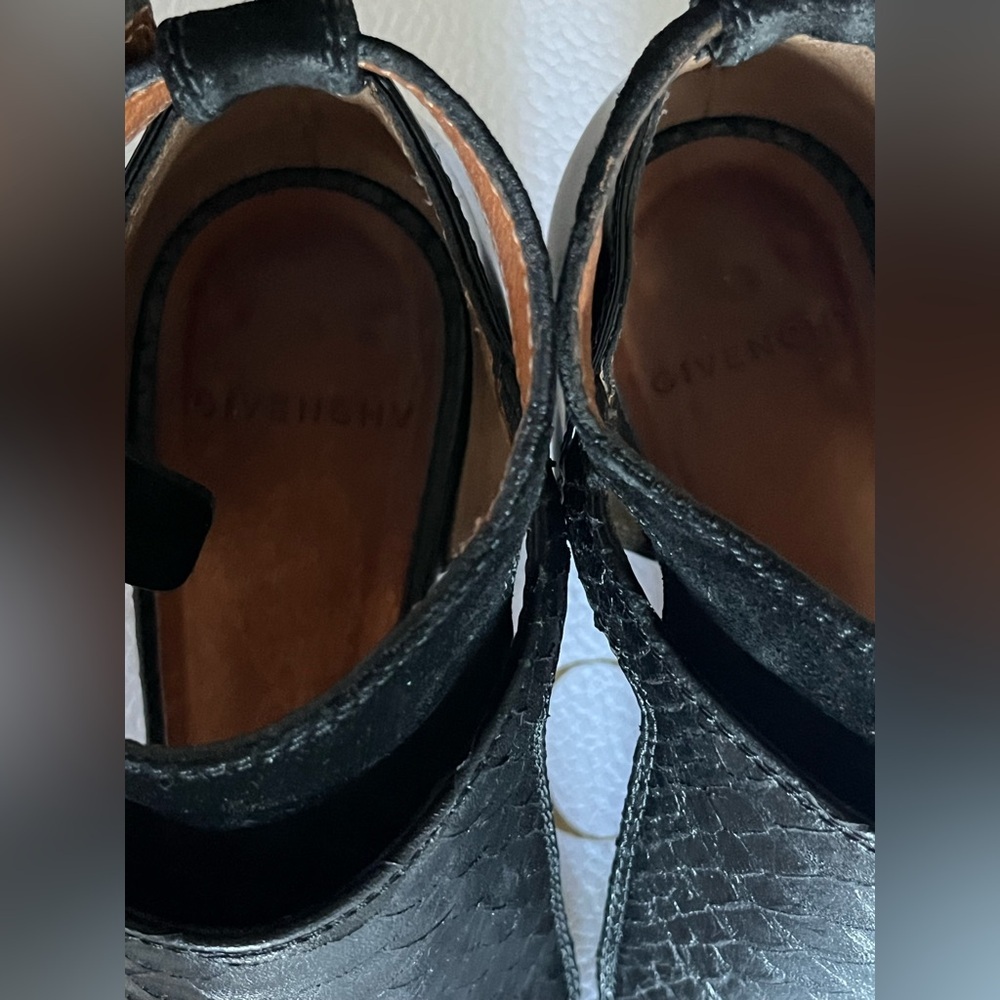 GIVENCHY sandal style black heels size 37 🎩🍾 - Picture 4 of 9
